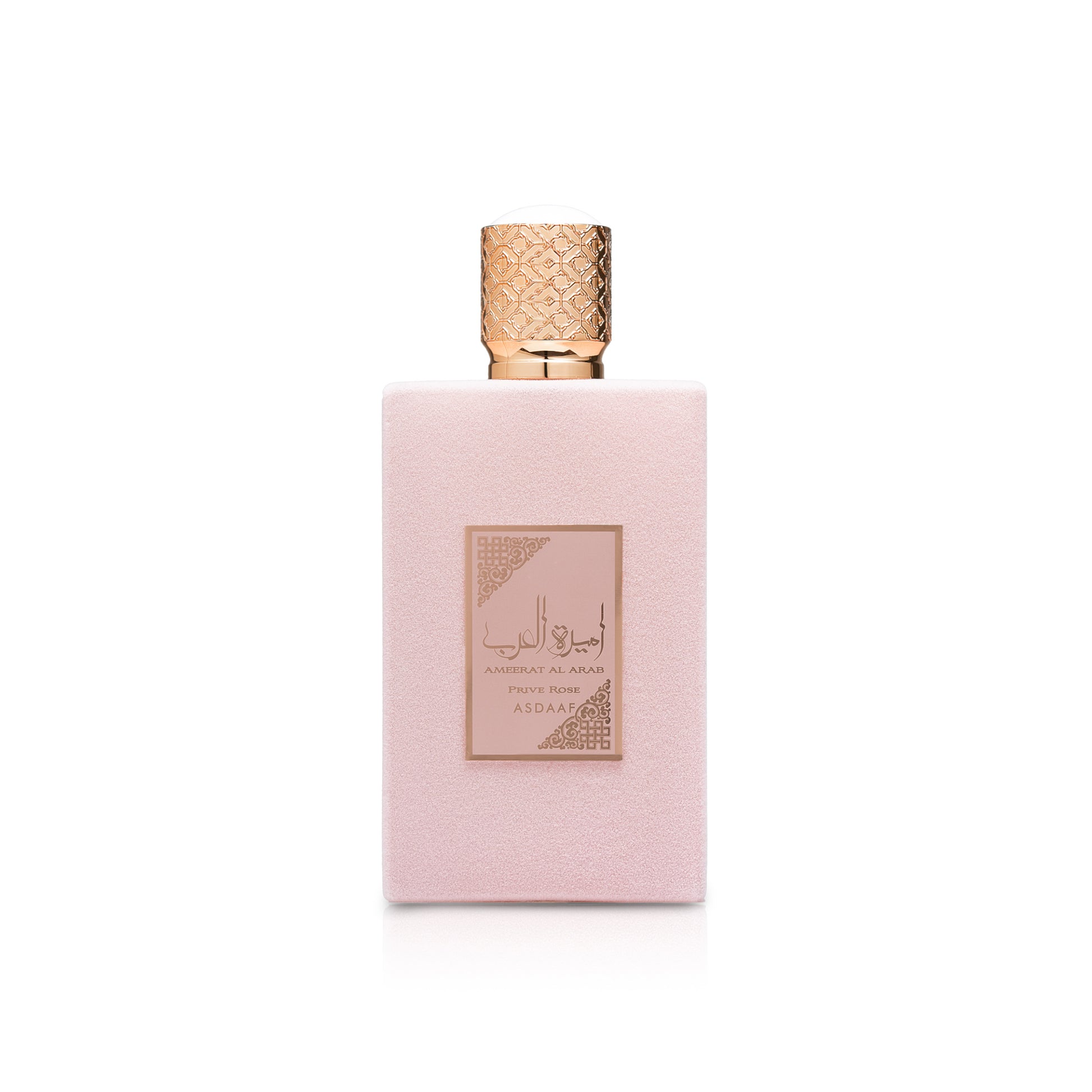 Un parfum care cucereste simturile cu un amestec seducator de fructe zemoase si flori delicate, asezate pe o baza calda si senzuala de mosc si ambra